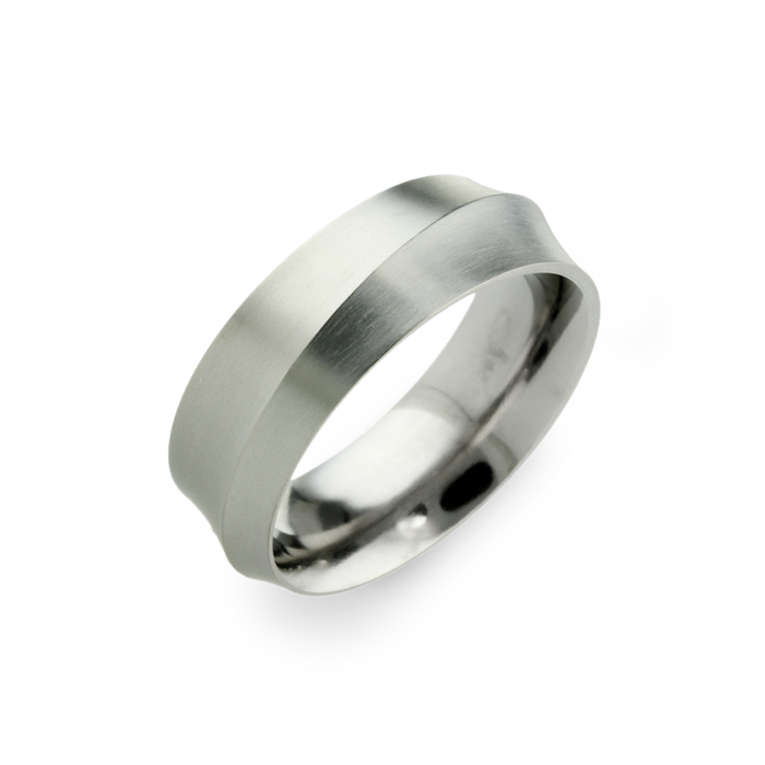 Diagonal Concave Ring