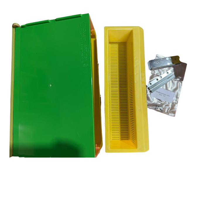Professional Langstroth Pollen Trap with Asian Hornet Protection – Quarti Italy