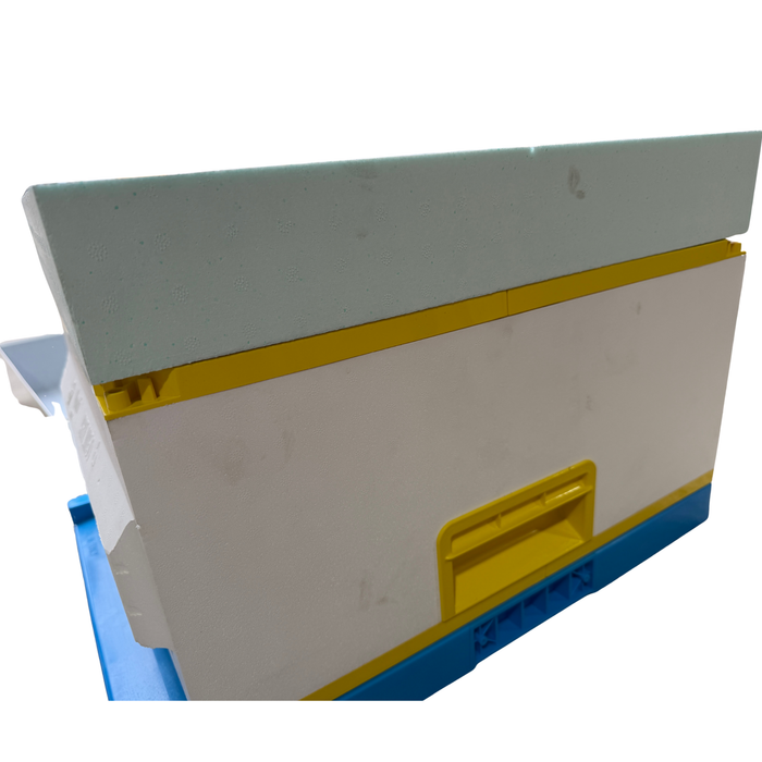 Quarti 9-Frame Langstroth Polystyrene Hive Bundle