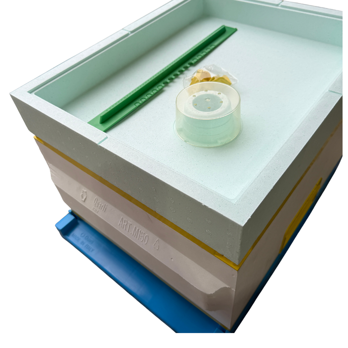 Quarti 9-Frame Langstroth Polystyrene Hive Bundle