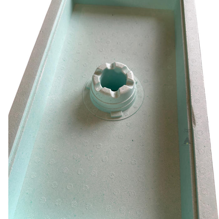 Quarti Original 6 Frame Langstroth Poly Nuc with Metal Lid