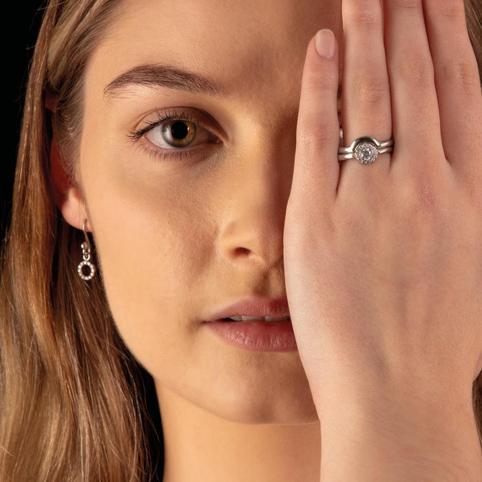 Solitaire Shaped Wedding Ring