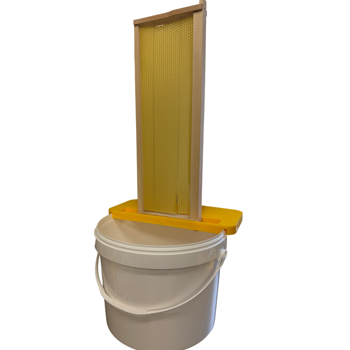 Uncapping Ledge – Honey Frame Rest & Extraction Support Tool