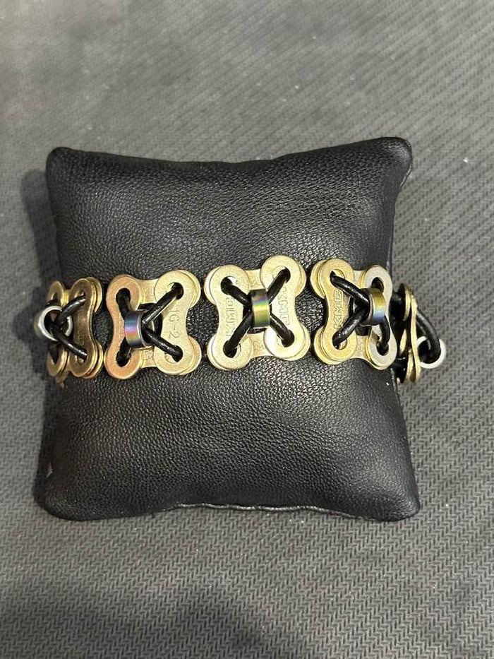 X's & O's Woven Leather & Chain Link - Unisex Bracelet - Element Tri & Bicycle Works