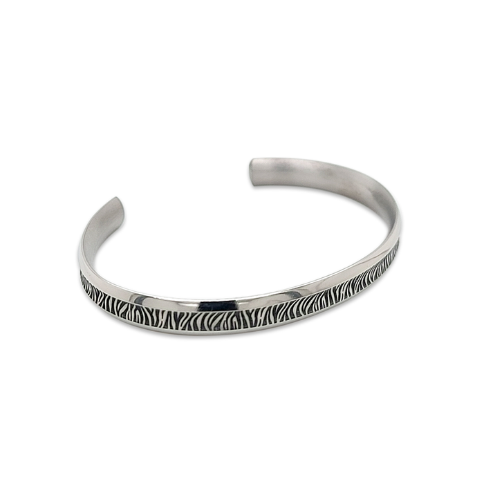 Zebra Concave Bangle